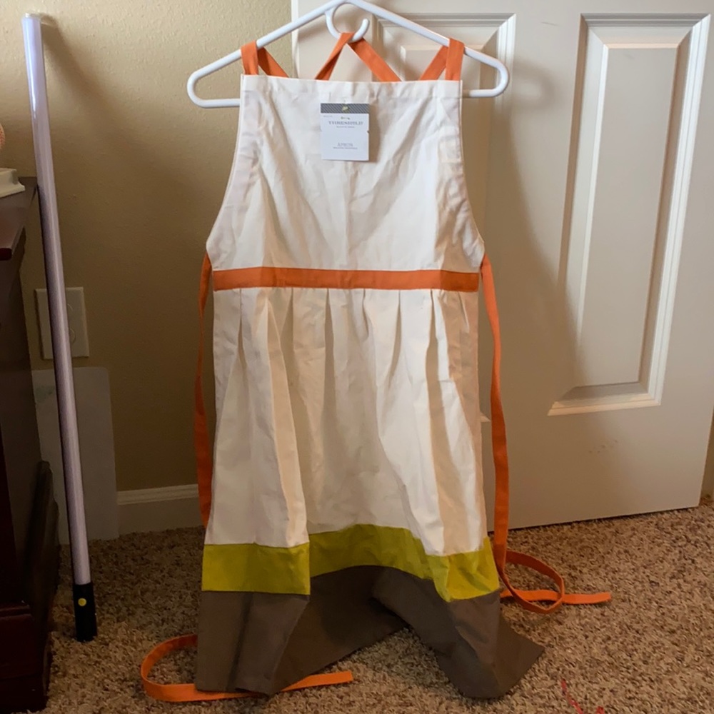 Threshold Apron